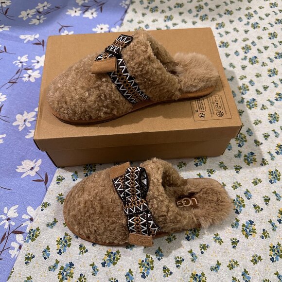 UGG Shoes - Ugg Women's Brown Slippers